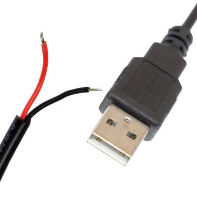 OEM USB 2.0 um macho para abrir soldagem de lata despojada 2 fio fim de rabo de porco cabo de carregamento